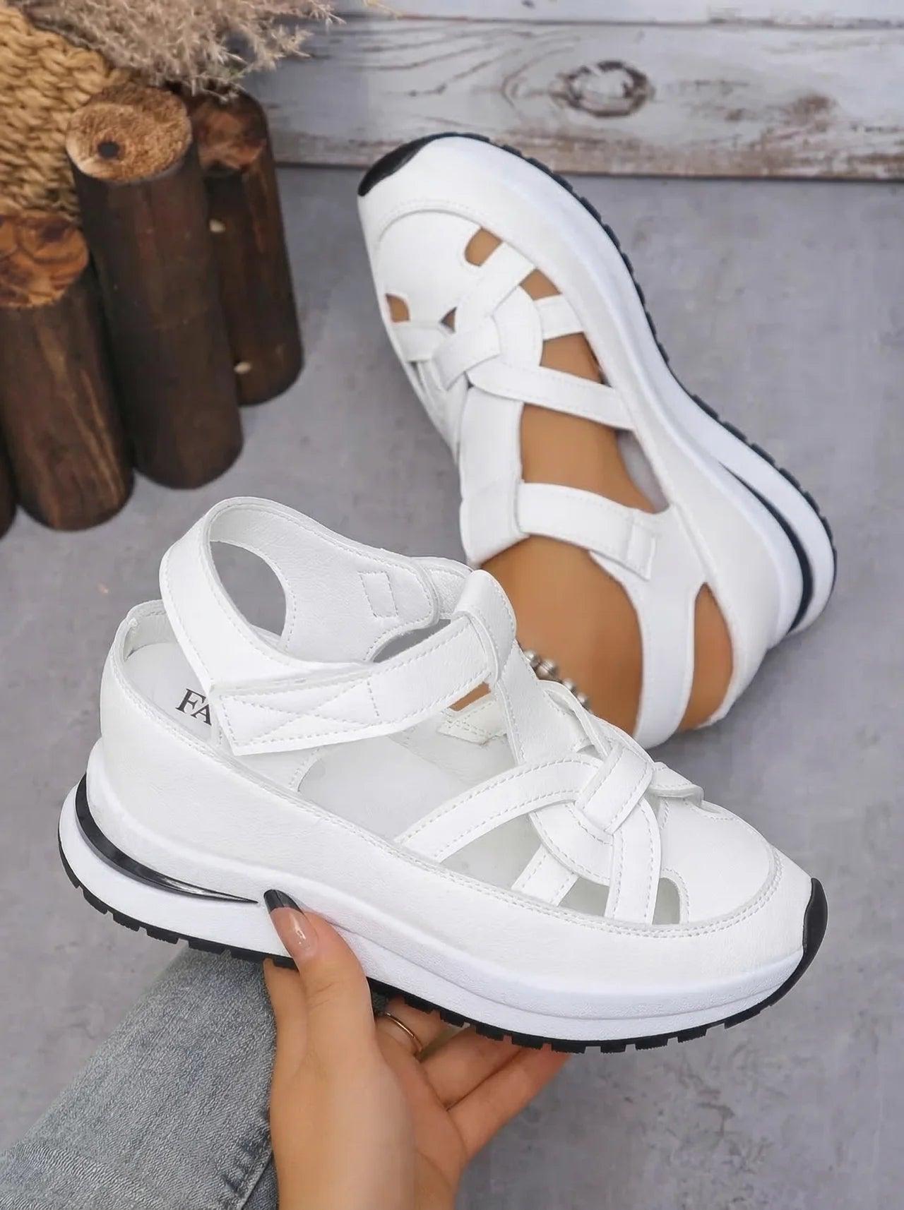 Vera — Sandalia de Cuña con Velcro y Soporte Plantar