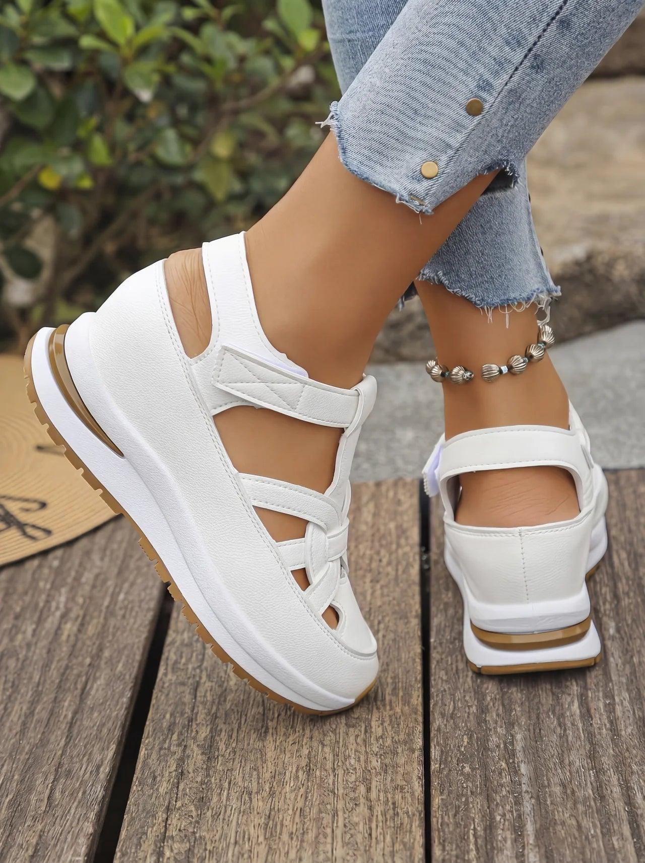 Vera — Sandalia de Cuña con Velcro y Soporte Plantar
