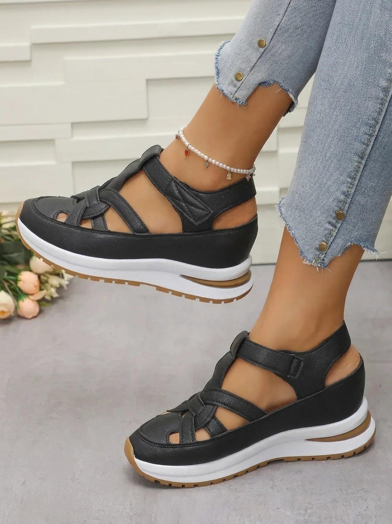 Vera — Sandalia de Cuña con Velcro y Soporte Plantar
